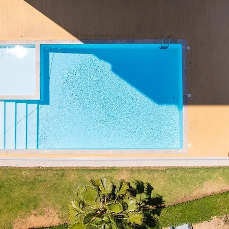 Relaxing Algarve 1 Bed With Pool Portimão